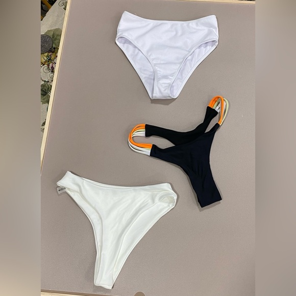White and Black Bikini Bottoms Set of 3 SHEIN - Picture 1 of 2